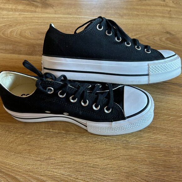 Chuck Taylor All Star Lift Platform Canvas - Picture 4 of 9